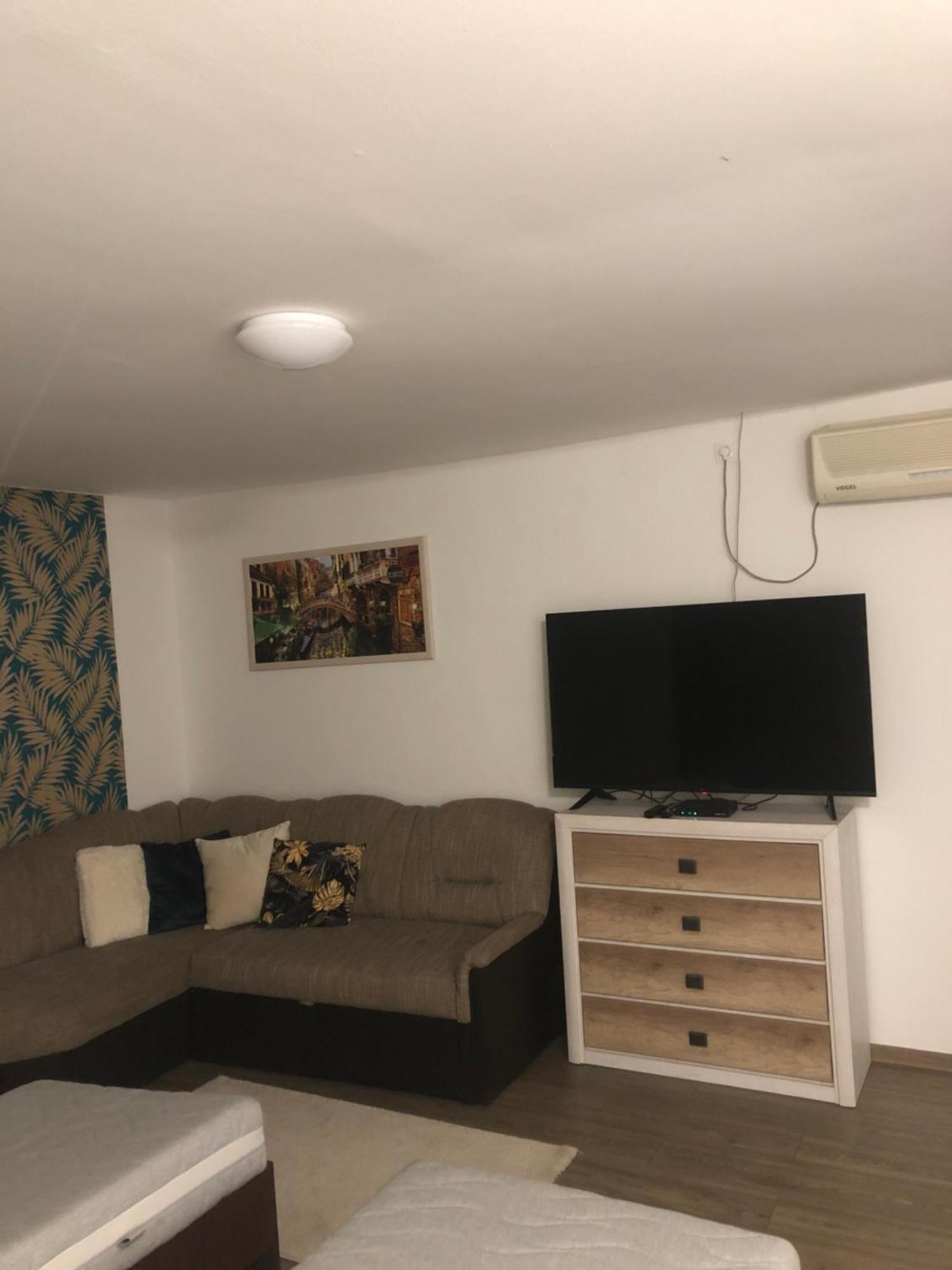 Apartmán Agi Fogado Kisujszallas Exteriér fotografie